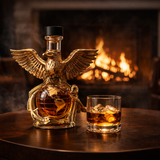 Whisky üveg - Aquila Kiadás