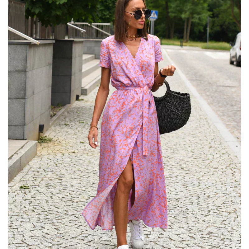 Julia – Elegáns V-nyakú Ruha